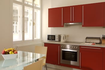 City Apartment, Annex Building