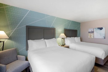 Standard Room, 2 Queen Beds, Non Smoking
