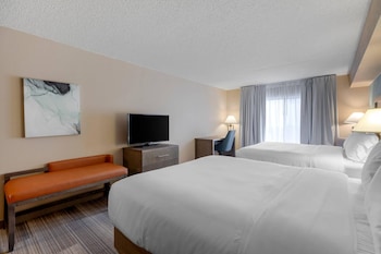 Standard Room, 2 Queen Beds, Non Smoking, Kitchenette