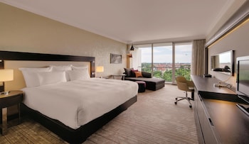 Executive Room, 1 King Bed, Non Smoking