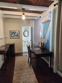 Premium Suite