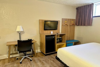 Room, 1 King Bed, Accessible, Non Smoking (Mobility)