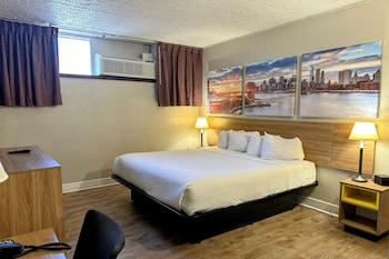 Room, 1 King Bed, Accessible, Non Smoking (Mobility)