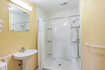 Room, 1 King Bed, Accessible, Non Smoking (Mobility)