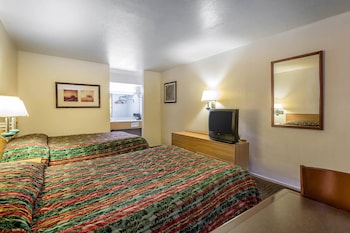 Standard Double Room, 2 Double Beds, Non Smoking