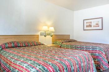 Standard Double Room, 2 Double Beds, Non Smoking