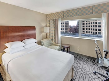 Room, 2 Double Beds, Accessible, Bathtub