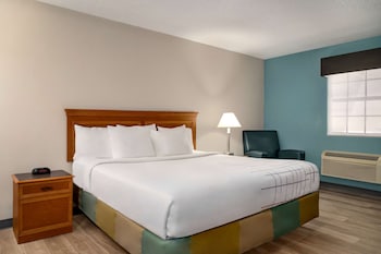 Room, 1 King Bed, Accessible, Non Smoking (Mobility/Hearing Accessible)