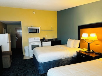 Superior Double Room, 2 Twin Beds, Kitchen, City View
