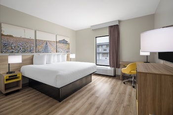 Deluxe Room, 1 King Bed, Non Smoking