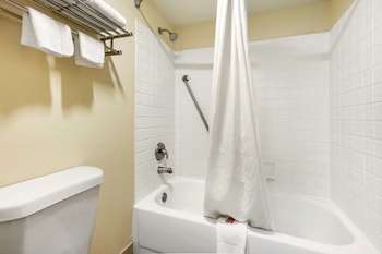 Standard Room, 2 Double Beds, Non Smoking