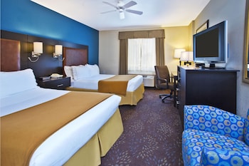 Standard Room, 2 Queen Beds, Balcony (High Floor)