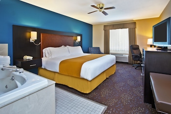 Standard Room, 1 King Bed, Jetted Tub