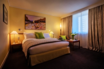 Superior Room, 1 King Bed, City View