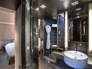 Luxury Room, 1 King Bed, Club Lounge Access, City View
