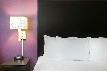 Deluxe Room, 2 Double Beds, Non Smoking