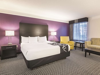 Deluxe Room, 1 King Bed, Non Smoking (Deluxe Executive Room)