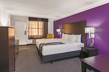 Deluxe Room, 1 King Bed, Non Smoking