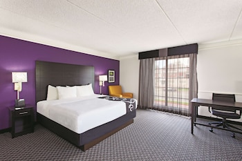 Deluxe Room, 1 King Bed, Non Smoking (Deluxe Executive Room)