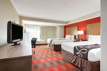 Room, 2 Queen Beds, Accessible, Non Smoking (Roll-In Shower)