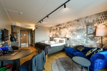 Superior Room, 1 King Bed