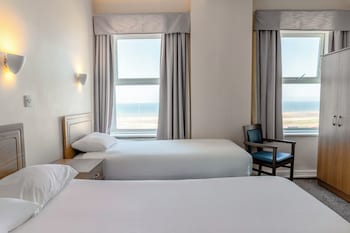 Family Room, Sea View (4)