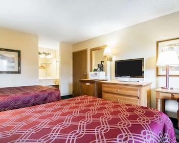 Standard Room, 2 Double Beds, Smoking