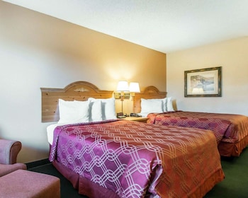 Standard Room, 2 Double Beds, Smoking