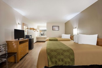 Room, 2 Queen Beds, Smoking