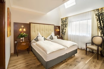 Deluxe Apartment, Annex Building (distance of 150 m)