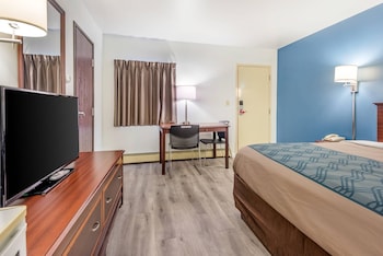 Standard Room, 1 King Bed, Non Smoking