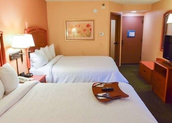 Standard Room, 2 Queen Beds, Non Smoking