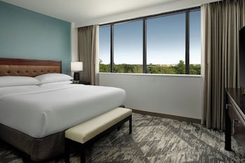 Junior Suite, 1 King Bed with Sofa bed