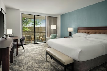 Junior Suite, 1 King Bed with Sofa bed