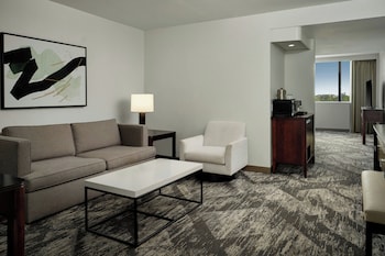 Junior Suite, 1 King Bed with Sofa bed