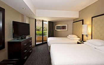 Suite, 2 Double Beds, Pool View