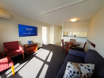 Two Bedroom Apartment with Full Facilities and Balcony