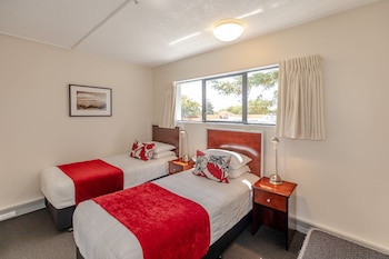 Two Bedroom Apartment with Full Facilities and Balcony