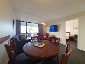 Two Bedroom Apartment with Full Facilities and Balcony