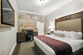Standard Room, 1 King Bed (Interior Room, No Windows)