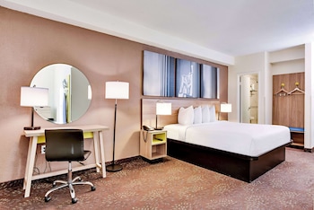 Business Room, 1 King Bed, Non Smoking
