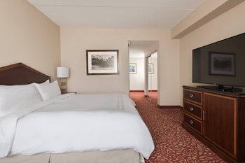 Room, 1 King Bed, Corner