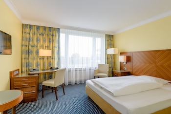 Deluxe Room, 1 Queen Bed