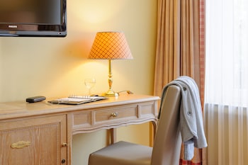 Superior Room, 1 Queen Bed