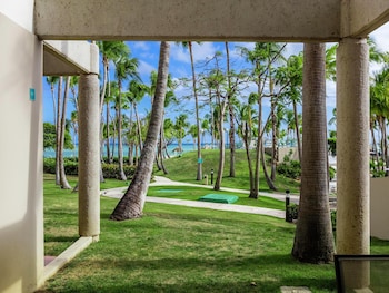 Oceanfront Patio Room with 2 Double Beds