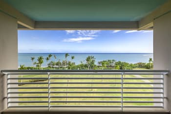 Ocean Tower Suite with Parlor 1 King or 2 Doubles