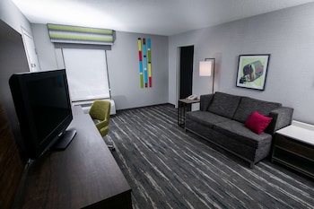 Suite, 1 King Bed, Non Smoking