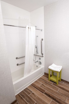 Room, 1 Queen Bed, Accessible