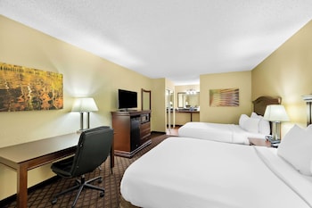 Standard Room, 2 Queen Beds, Non Smoking, Refrigerator & Microwave