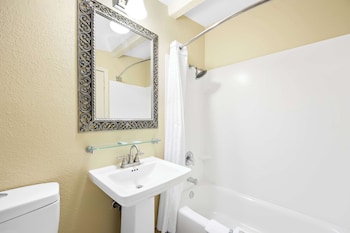 Suite, 1 King Bed, Non Smoking, Refrigerator & Microwave